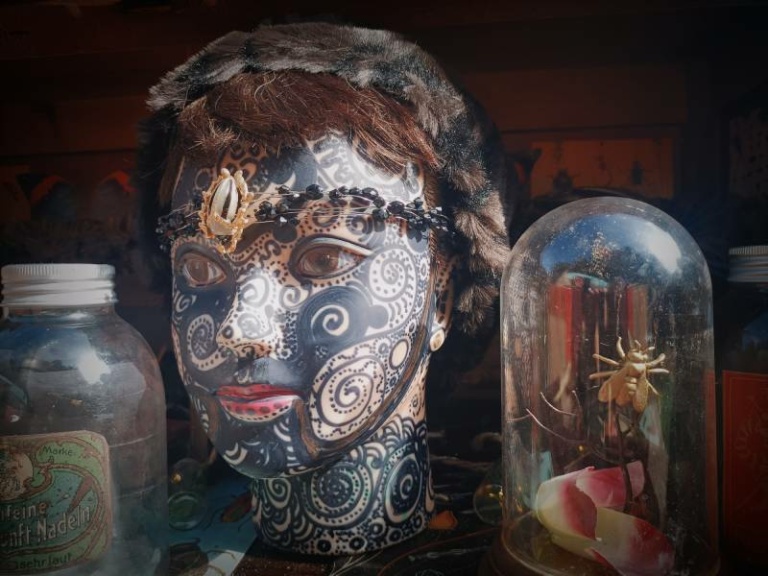 Objets hétéroclites et mystérieux