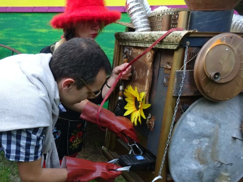 Spectateur acteur de la Machine à Bouchons